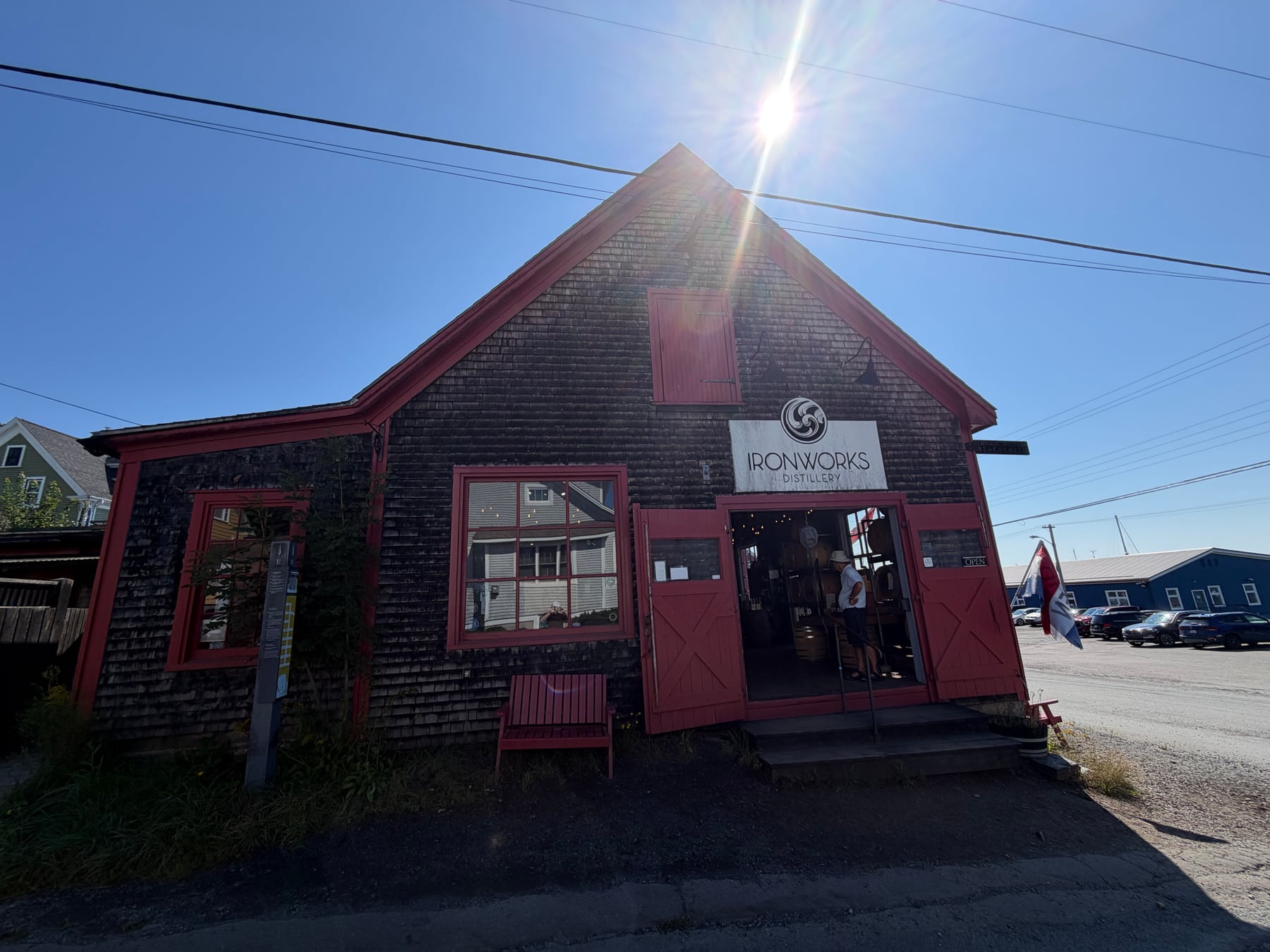 Distillerie Ironworks. Vue destinée aux visiteurs de ce site de Lunenburg.